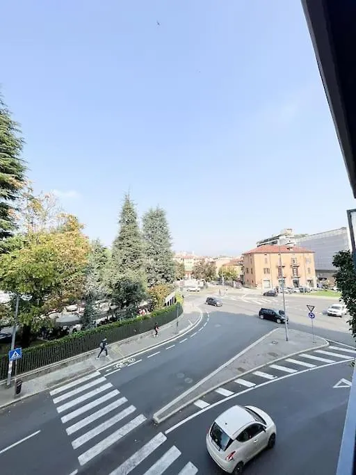 Airport+Train Station+Center Cozy City Loft Apartment Bergamo Italy